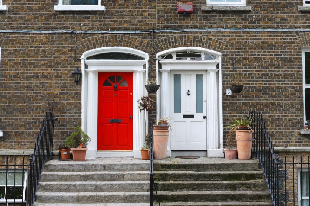 How To Fix A Stuck Door In Winter