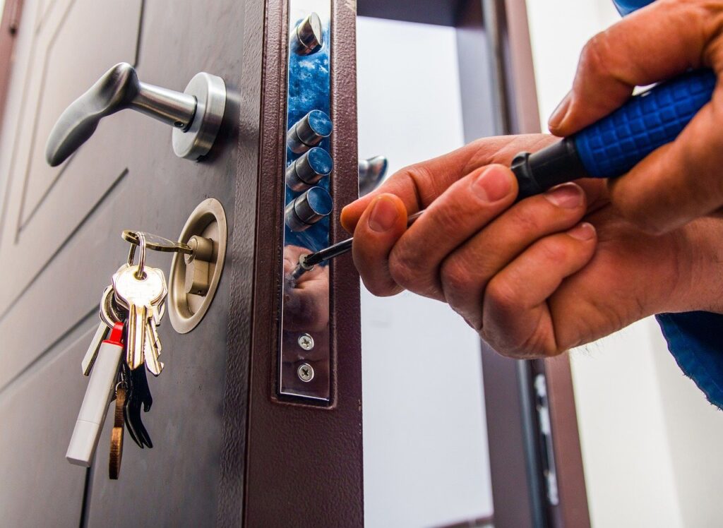 Rekey Commercial Door Locks With Silver Eagle Locksmith